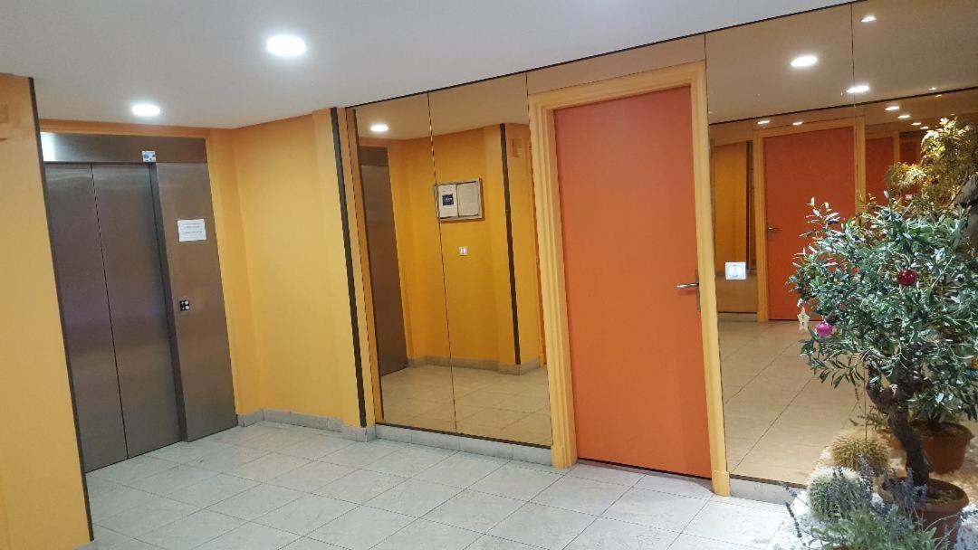 Beautiful 1 Bedroom Flat ニース エクステリア 写真