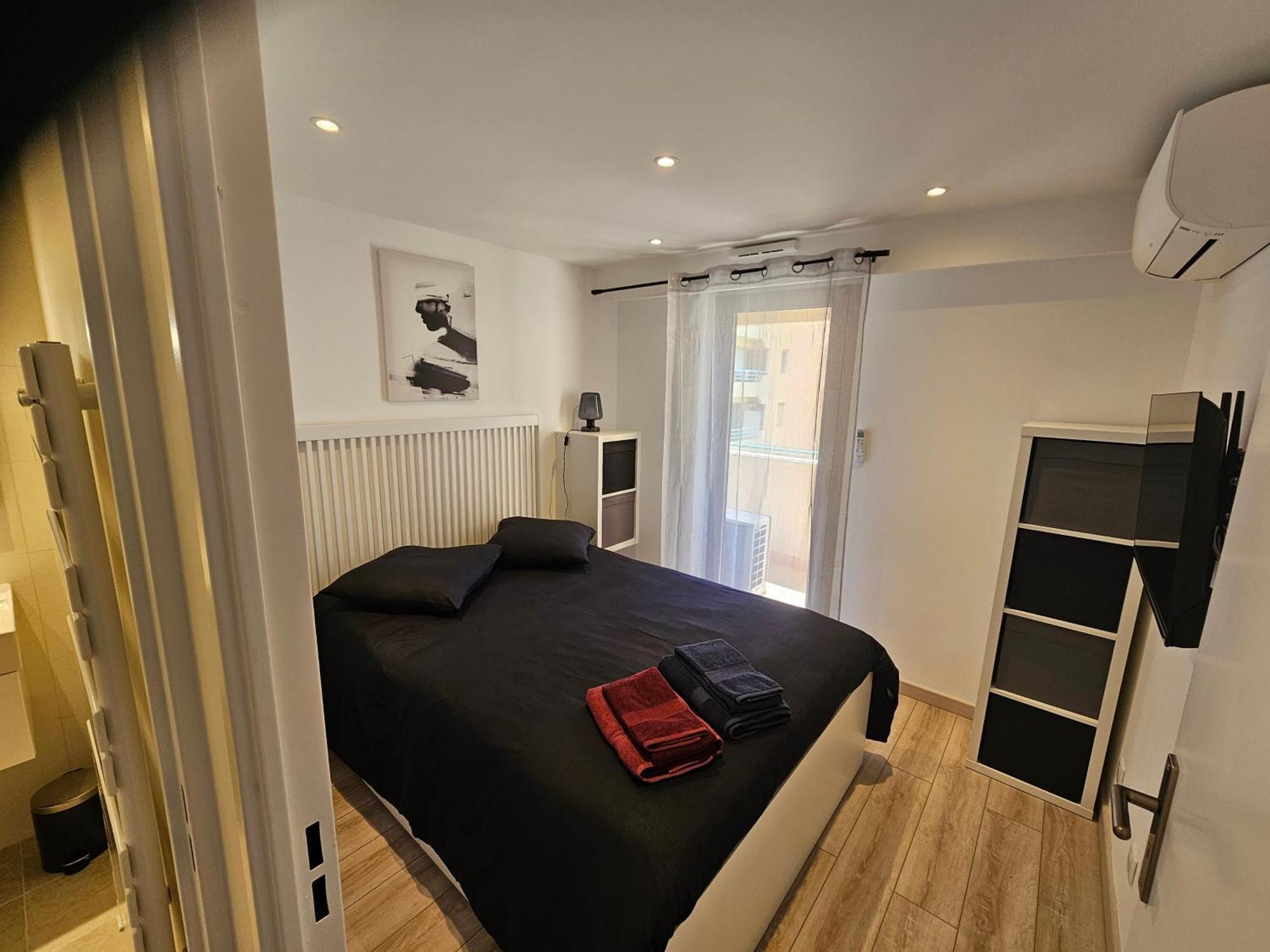 Beautiful 1 Bedroom Flat ニース エクステリア 写真